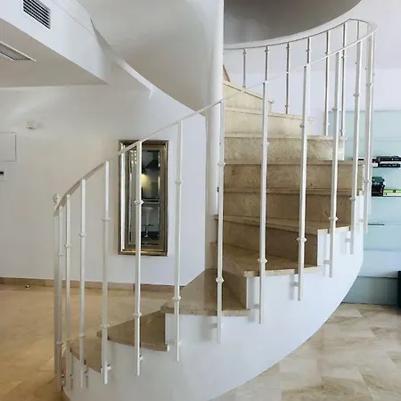 Luxury Duplex In Aloha Gardens Close To Puerto Banus Apartman