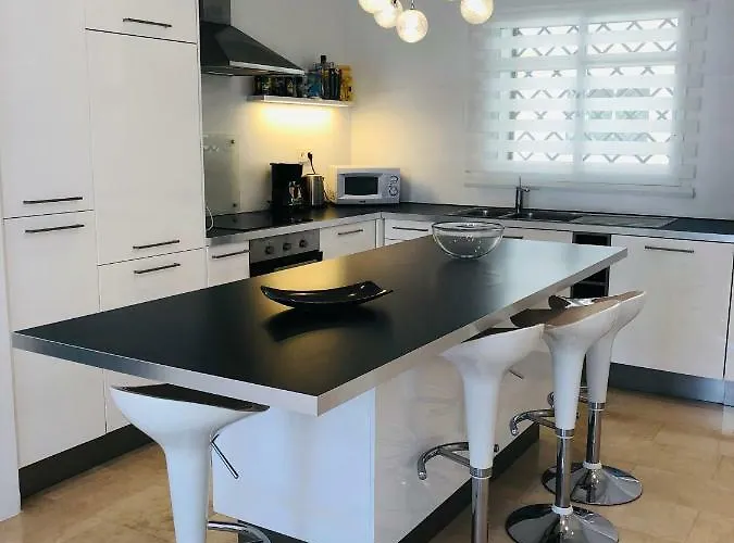Luxury Duplex In Aloha Gardens Close To Puerto Banus ماربيا